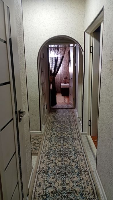 Kvartira sotiladi 6.4 da 2 qavatida