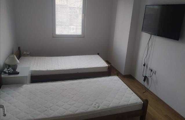 Дава се под наем Двустаен апартамент в Пловдив, Център - 55 кв.м за 300.9 € - Снимка #2