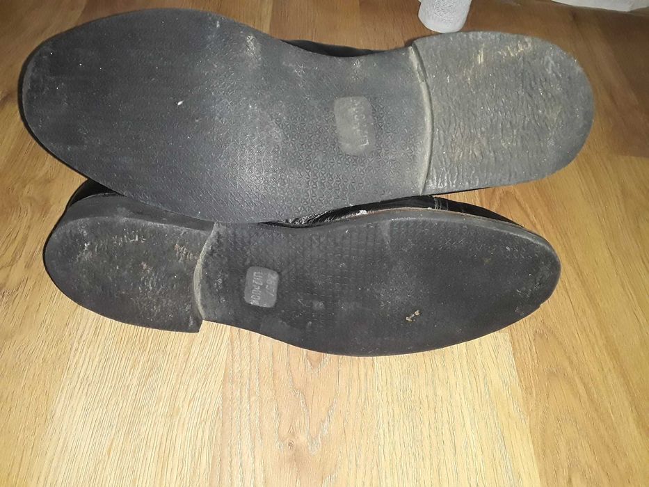 Продам   ботинки