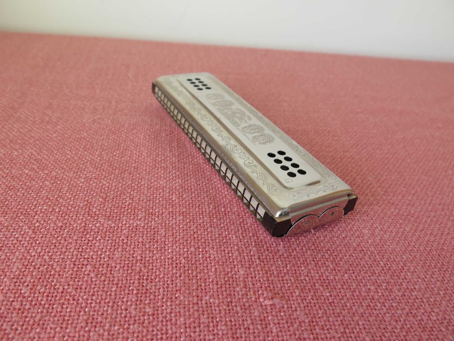 Нова,   Hohner Echo Harp 54/64 M 1 , Двустранна хармоника