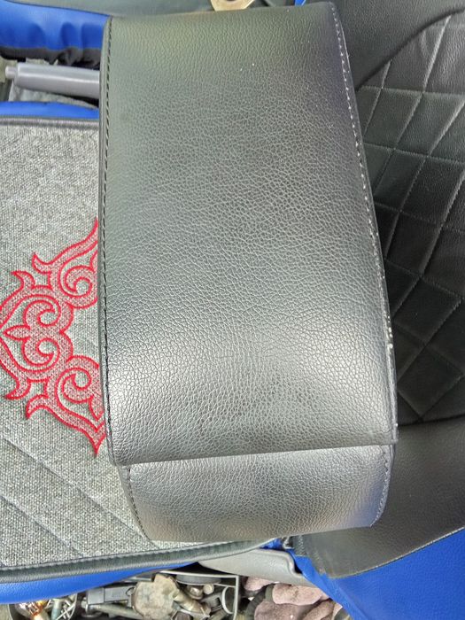 Продам подлокотник