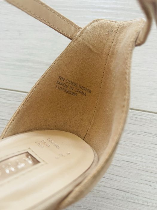 Sandale bej marimea 36