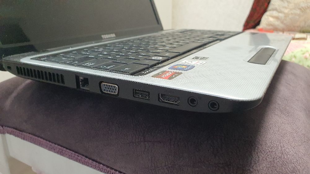 Ноутбук Toshiba Satellite L750D-112