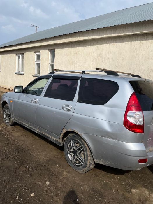 Продается Приора универсал