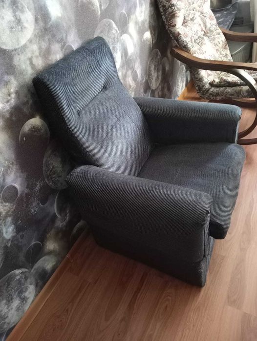 Продам два кресла