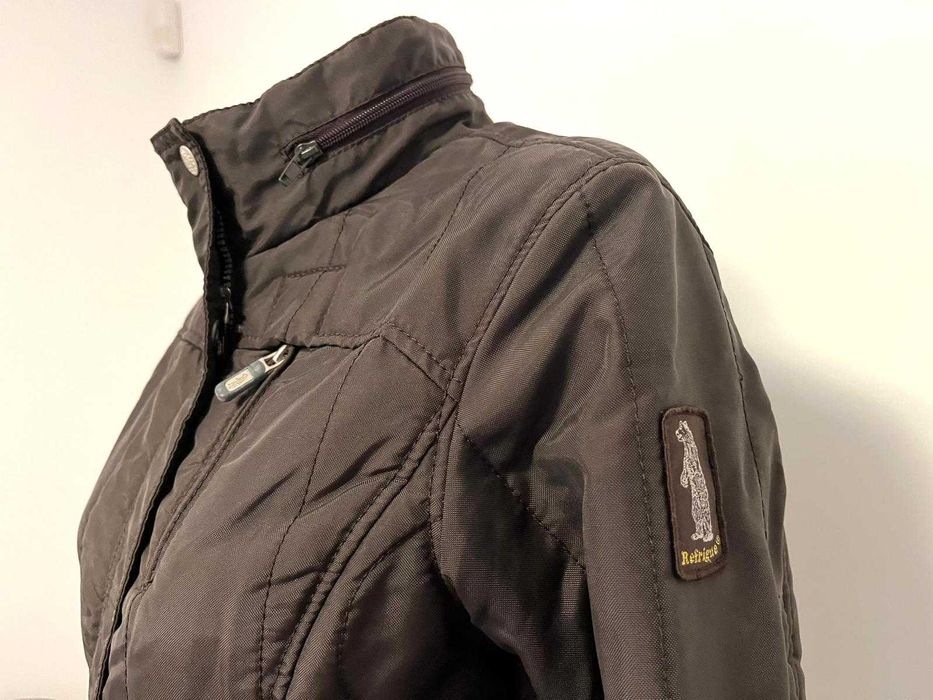 Geacă Refrigue, mărime M, maro închis, cu fermoar și capse
