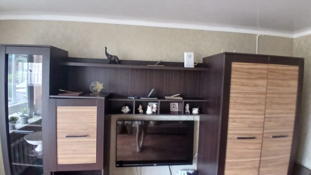 Срочно продам мебель в зал