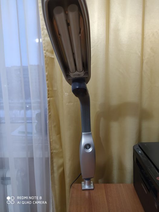 Настольная лампа для компьютера