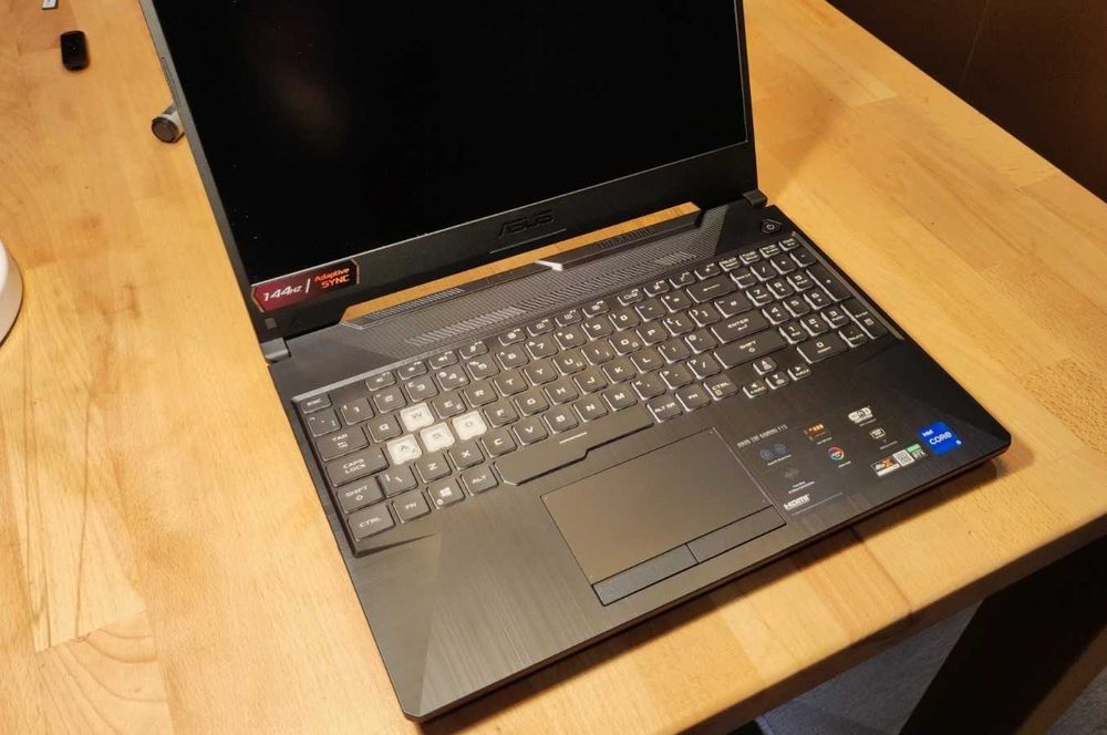 Laptop Gaming ASUS TUF F15 11400H NVIDIA RTX 3050 Ecran 144Hz cu defect Video