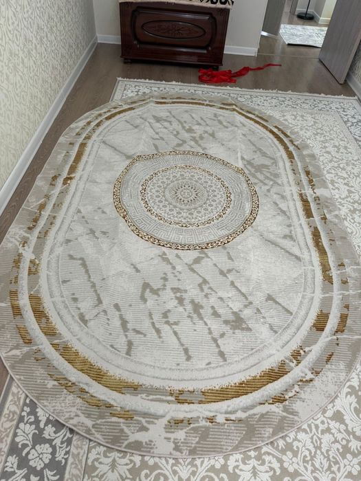 Ковер овальный. Размером 2.000х3.000