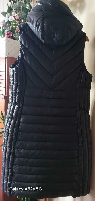 Черен елек с качулка