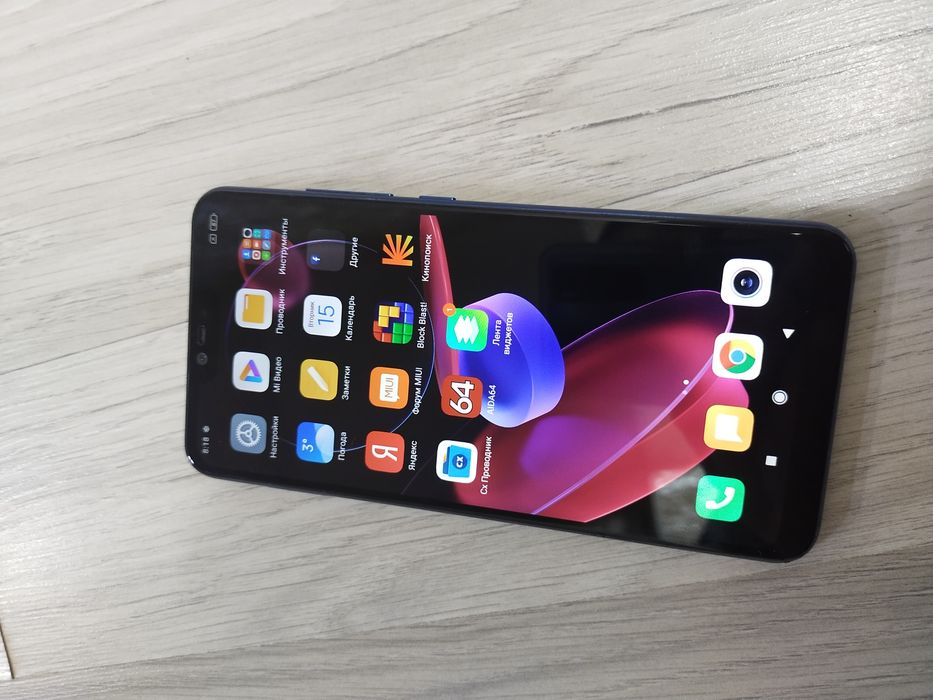 Mi 8 lite 4/64 холати яхши