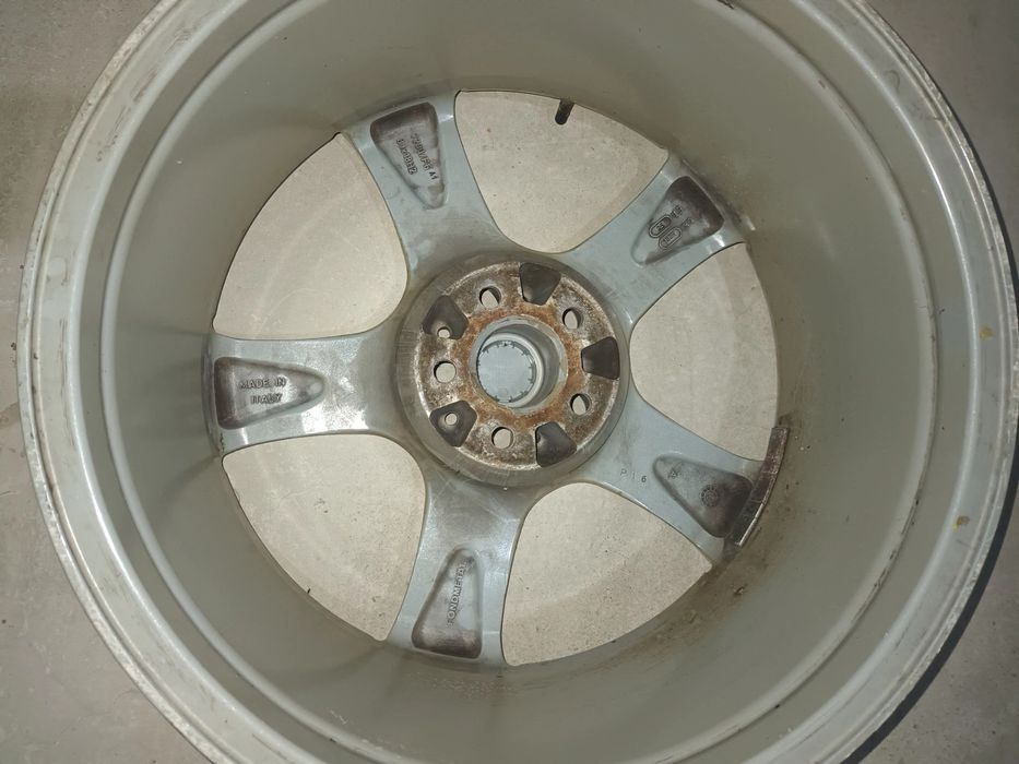 Vând Jante de Aliaj