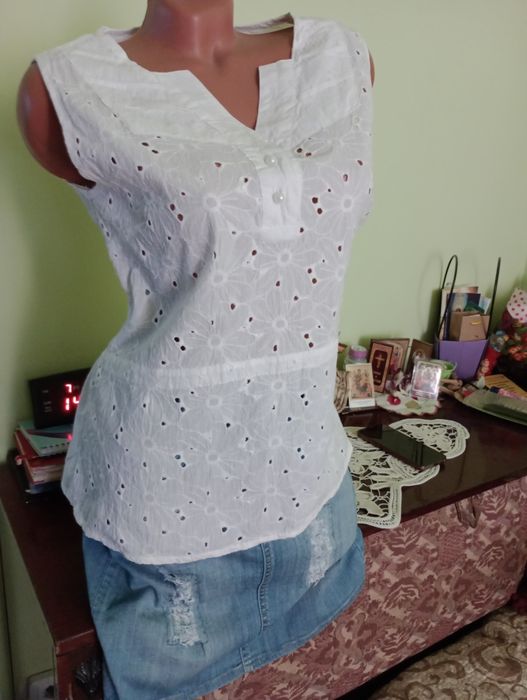 Bluze ,fusta blugi, sarafan subtire blug tricouri  tineresti