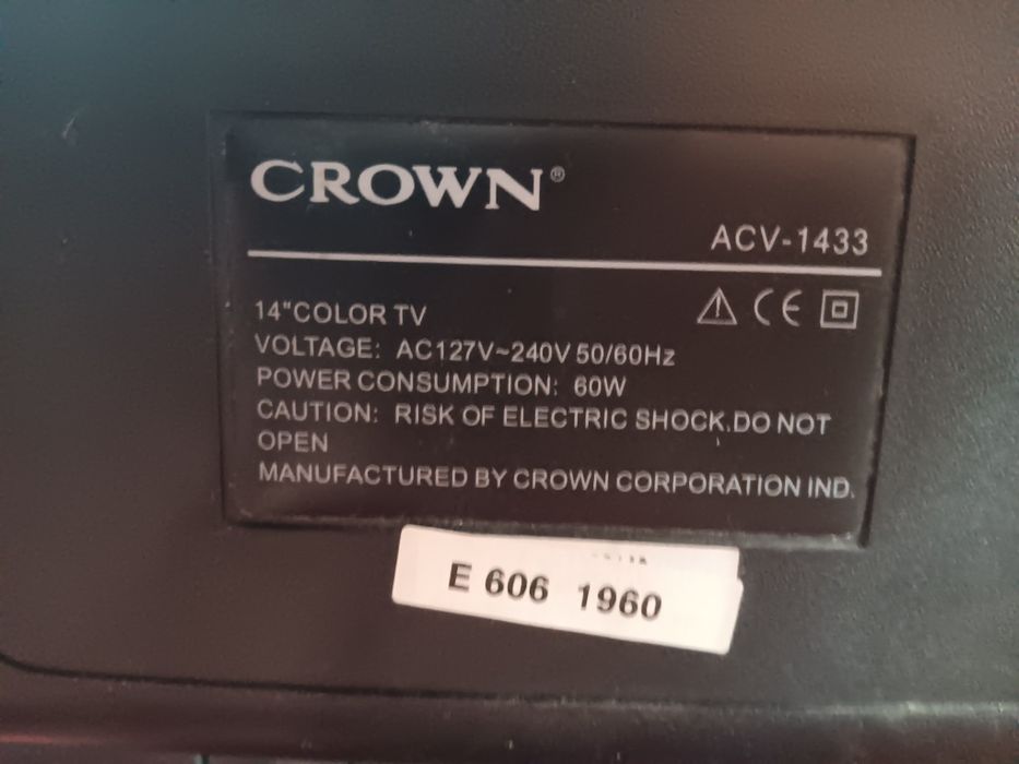 Телевизори Crown и Hisense