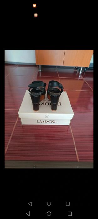 Sandale din piele naturală mărimea 38 Lasocki