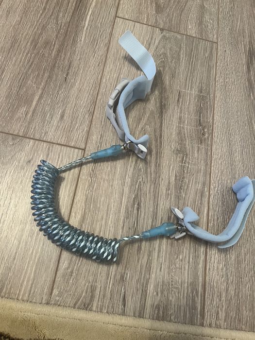 Поводок для ребенка