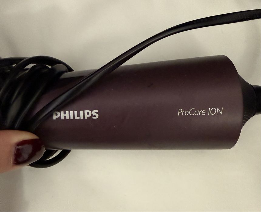 Филипс ProCare Airstyler - сушене и стилизиране на коса