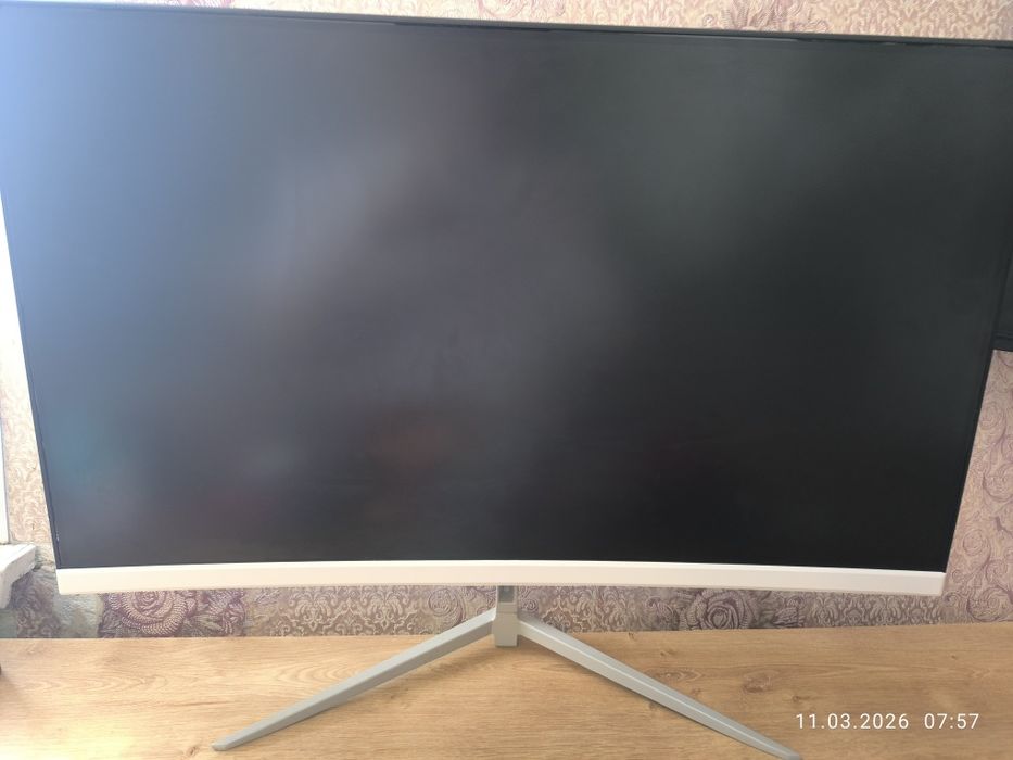 Монитор 100 герц