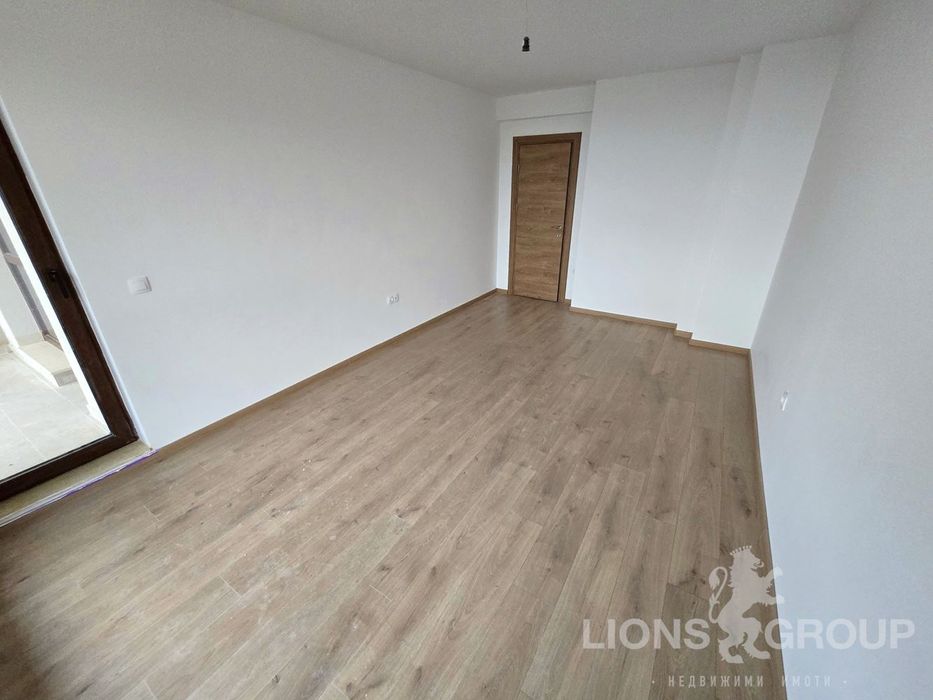 Продава се Тристаен апартамент в Варна, Бриз - 111 кв.м за 1379 €/кв.м - Снимка #7