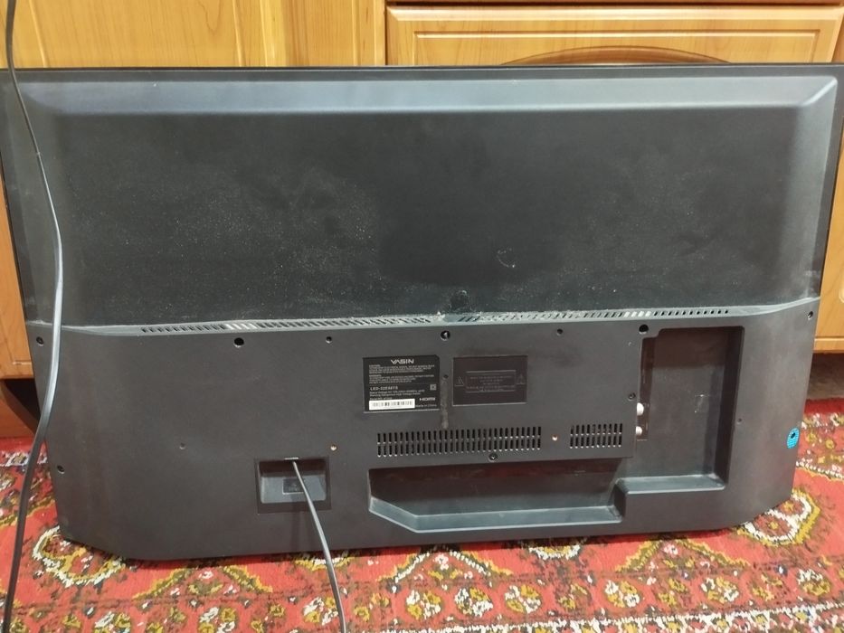 Телевизор Yasin 32 экран