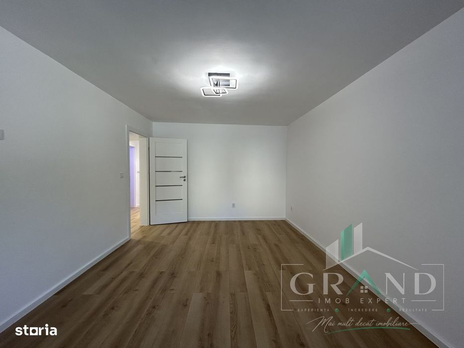 Apartament 3 camere de vanzare, 2 bai , Zorilor