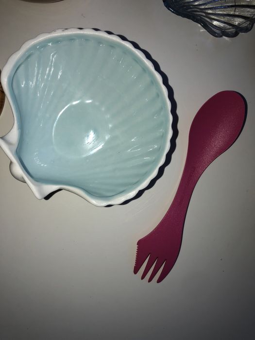 Декорации за дома- съдове,термоси, халби, каничка за мляко и други