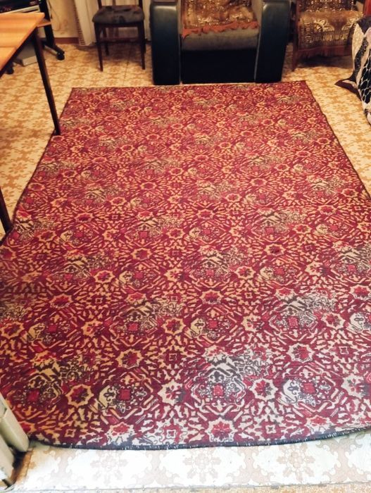 Ковры.     .    .