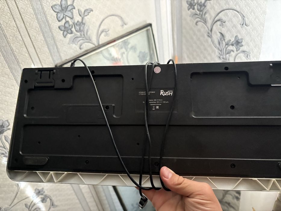 продам клавиатуру