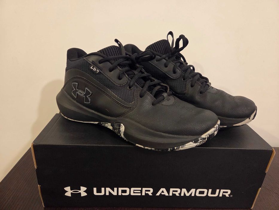 Încălțăminte baschet Under Armour, 2 perechi, mărime 45.5 + 44 EU