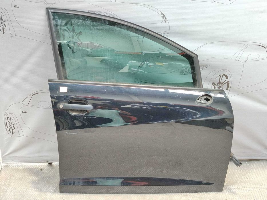 Ușă Față Dreaptă Seat Ibiza IV 6J, 6P Hatchback Negru Cod Culoare L8 / Z9Y 2013 / [2008-2017] / 6J4831056 (2D)
