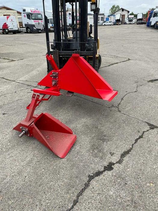 Tocator crengi dupa tractor