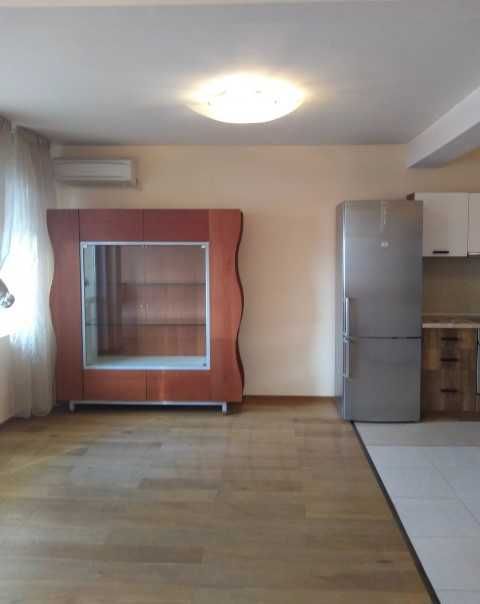 Дава се под наем Едностаен апартамент в София, Младост 3 - 42 кв.м за 298.86 € - Снимка #2