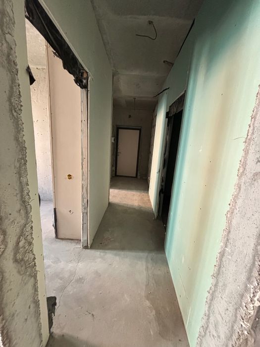 Срочно продается квартира (коробка) 53,58 кв.м