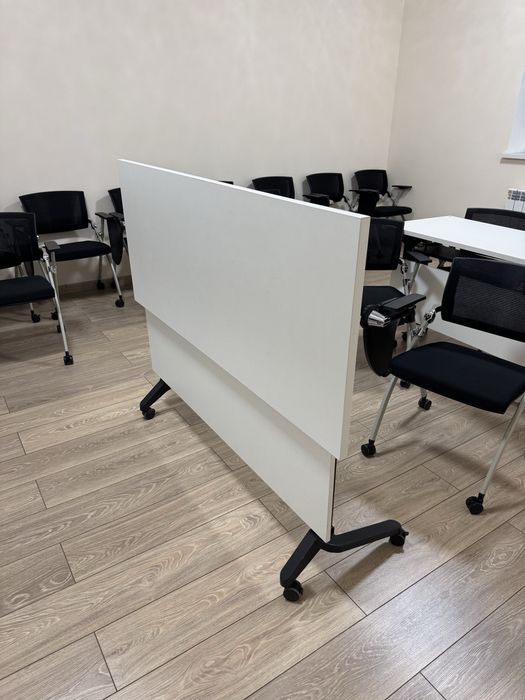 Парты (столы) в идеальном состоянии