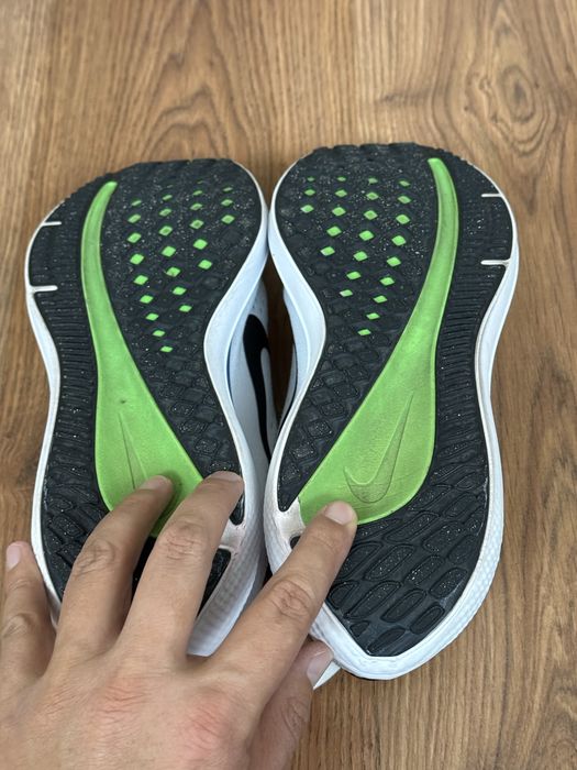 Кроссовки NIKE WINFLO 10