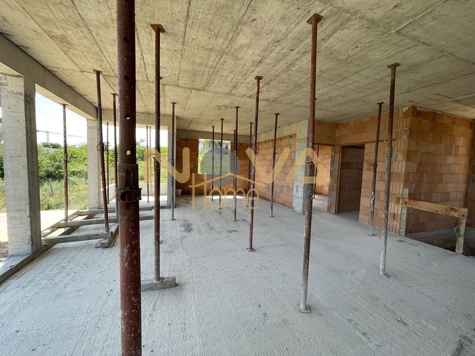 Продава се Къща в Варна, Изгрев - 250 кв.м за 953 €/кв.м - Снимка #8