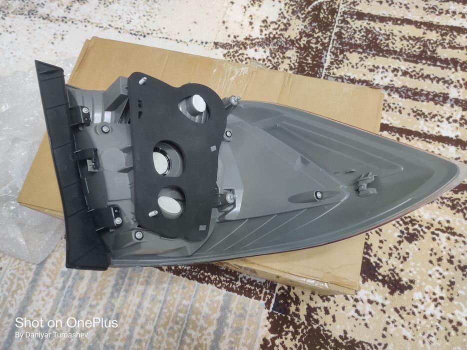 Задний фонарь  Тойота