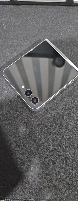 SAMSUNG Z Flip5 128гб