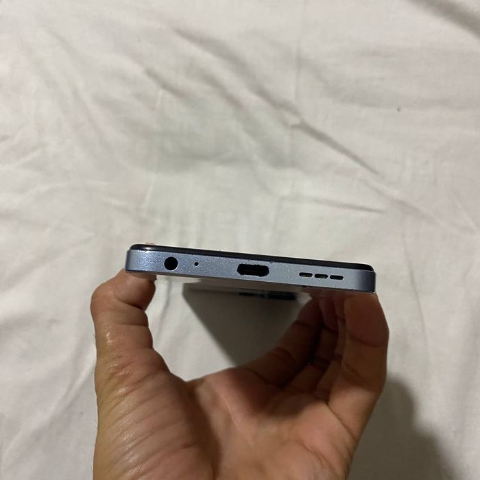 Infinix HOT 30i xotrasi 8+5.128gb 2ta sim