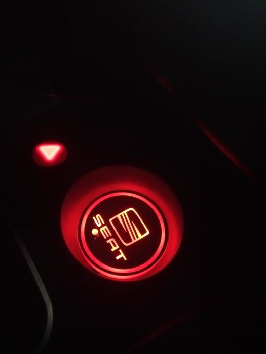 Лед подложки за къпхолдер на автомобил