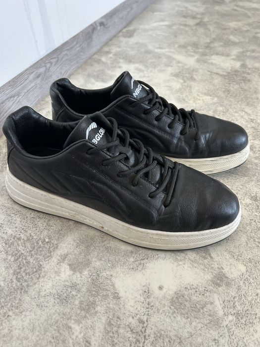 Кроссовки классика 43 размер