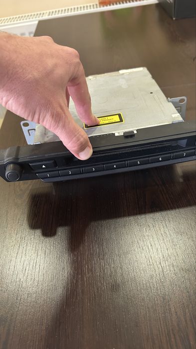 Дисплей,тонколони BMW E70-E71