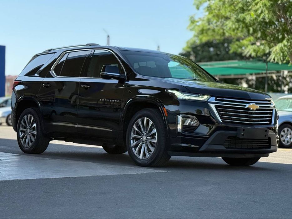 Traverse Premier 2023 год