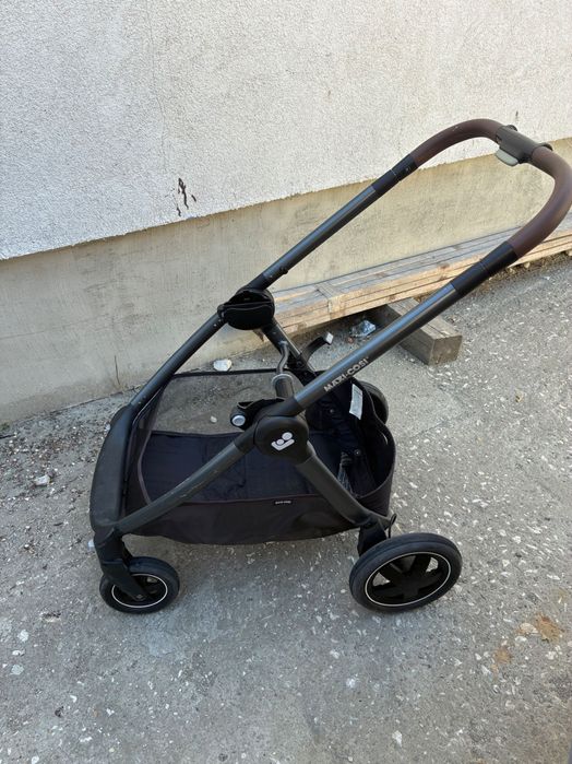 Maxi Cosi Adora 3 в 1 детска количка