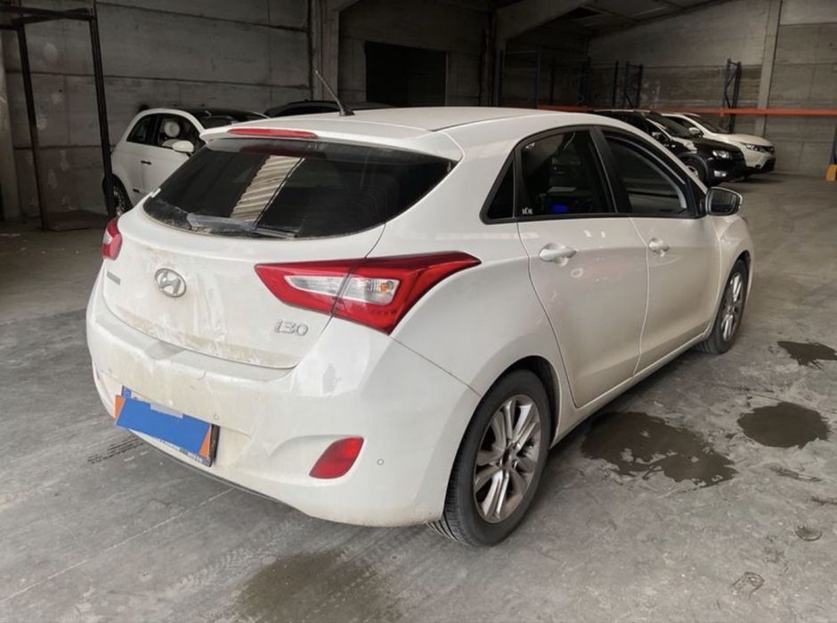 Hyundai i30 2014, 1.4 benzina euro 5, clima automata senzori parcare, rate si garantie 12 luni!