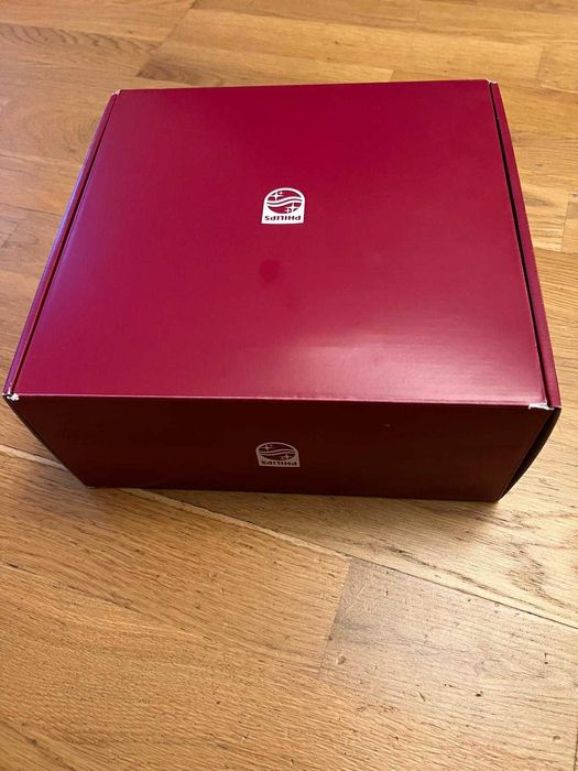 Epilator PHILIPS Lumea Seria 8000 IPL cu SenseIQ BRI947/00 NOU - NEFOLOSIT