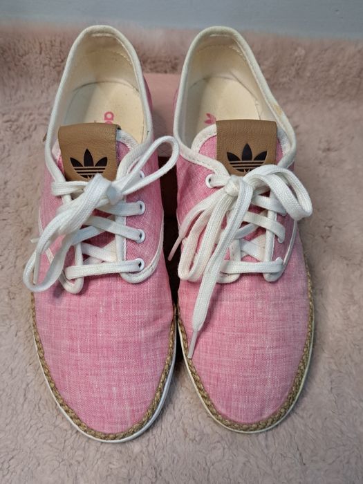 Оригинални кецове adidas