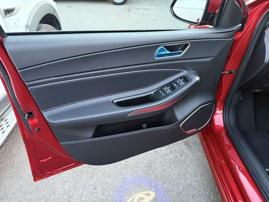 Moshina idiyal ni sastayaniga kraska tozza full luk bor