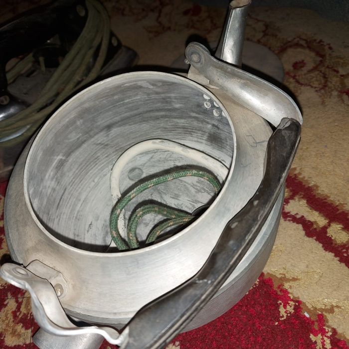 Утюги и чайники. СССР.